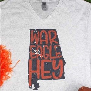 Auburn Football v Neck Tee Size M
